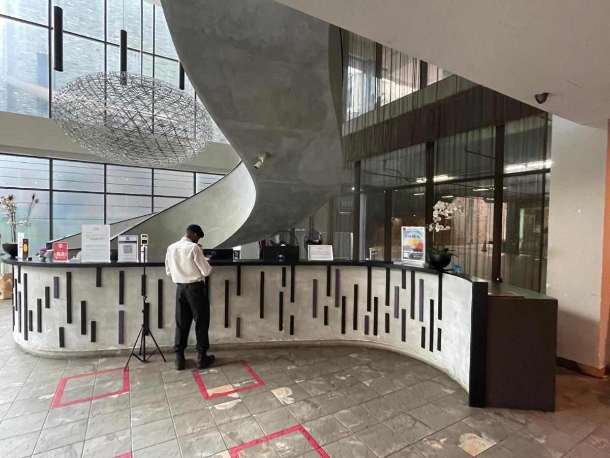 Q Damansara By Trillionz Hotel เปอตาลิงจายา ภายนอก รูปภาพ