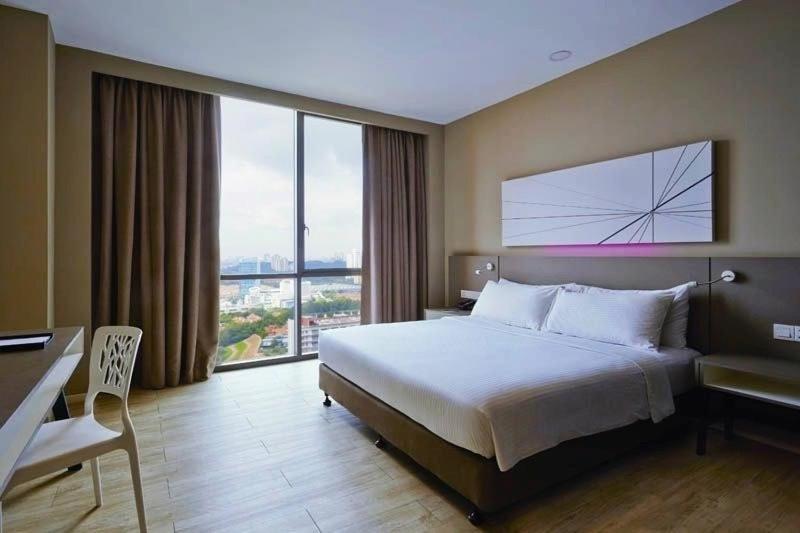 Q Damansara By Trillionz Hotel เปอตาลิงจายา ภายนอก รูปภาพ